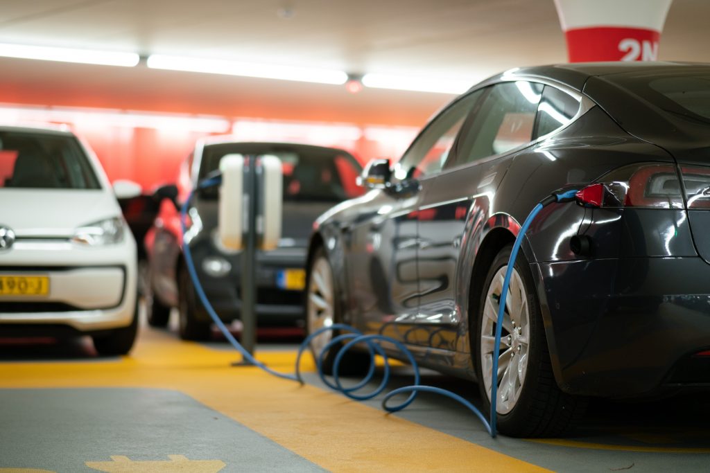 Driving us quickly towards 100% EV adoption. (Image: Unsplash)